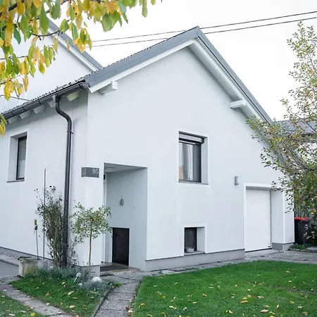 Nussbaumblick شقة *