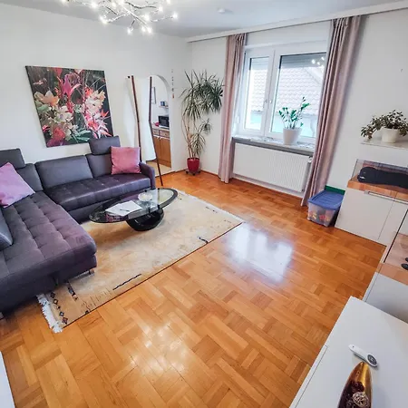 شقة Nussbaumblick