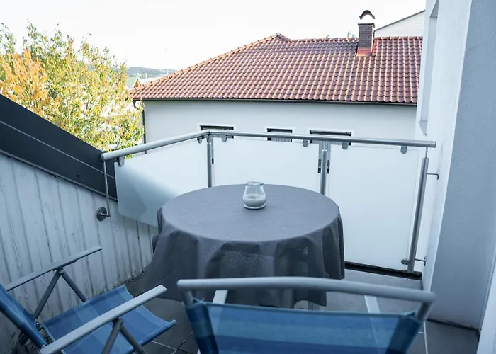 Nussbaumblick * أوتنزهايم